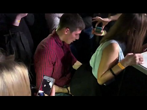 ❤️ Tunay na sex sa isang Russian nightclub. Ang 18-taong-gulang na batang babae na Ruso sa anus at puki ay nakipagkamay sa isang nightclub ☑ Porno fb sa amin ❌❤